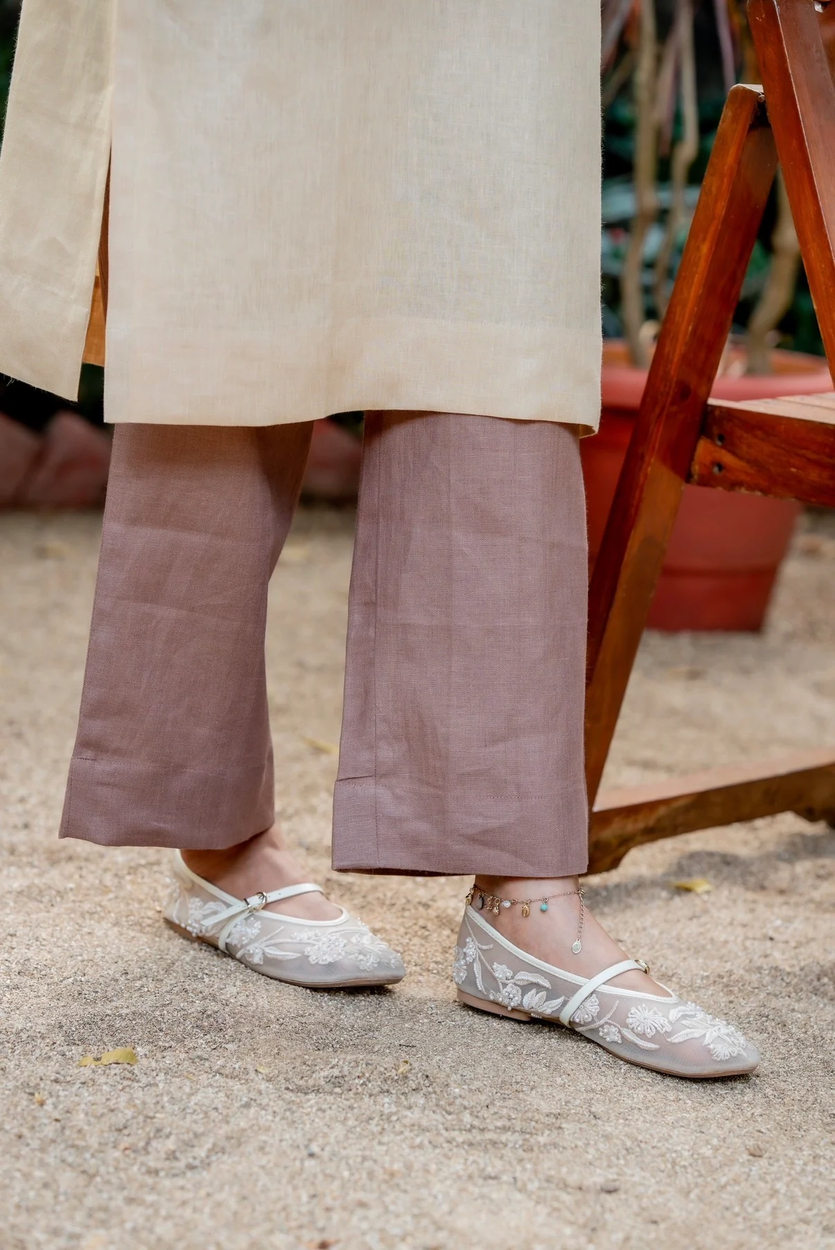 Beaver Ivory-Rust Linen Pair - Image 3