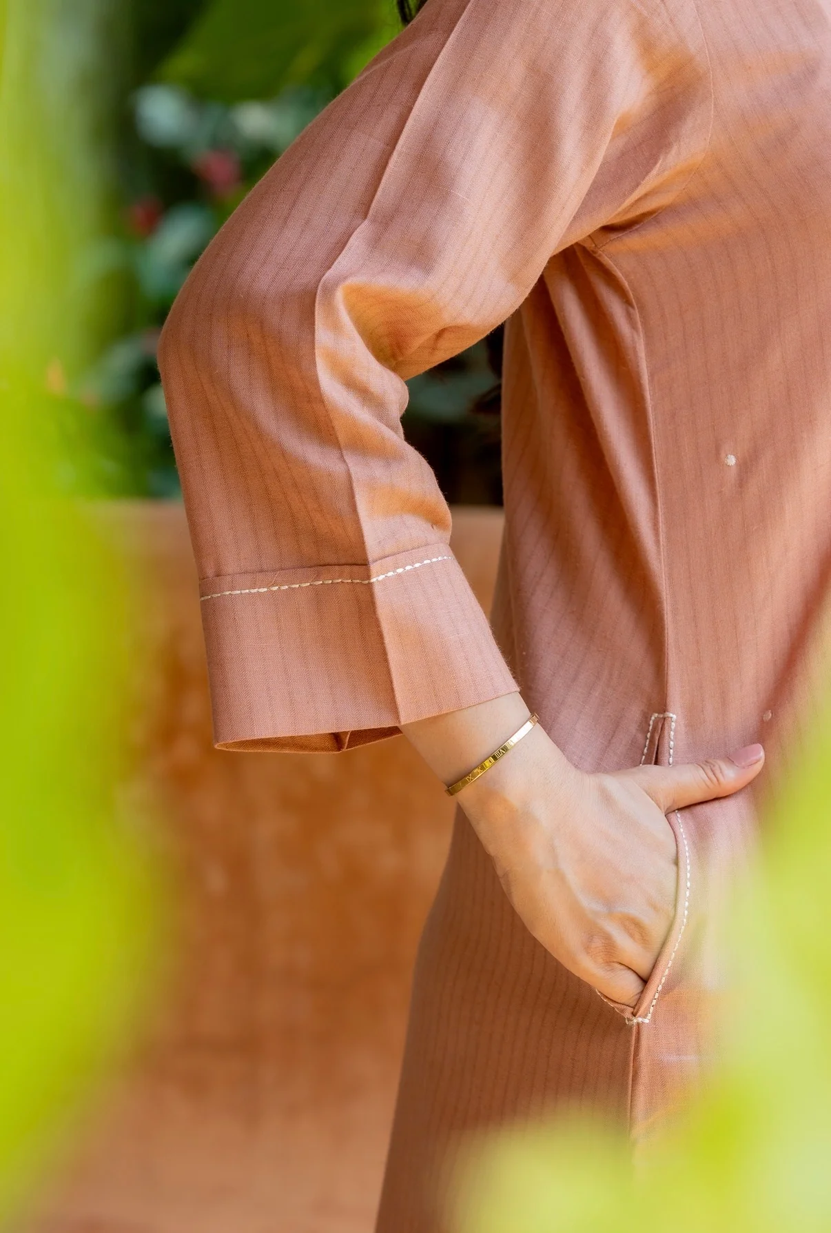 Chic Peach Pair - Image 4