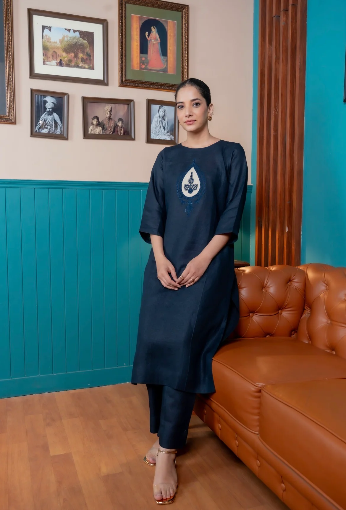 Midnight Blue Linen Pair - Image 2