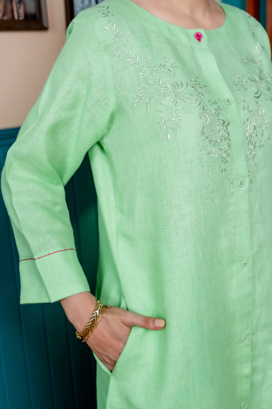 Mint Green Linen Pair - Image 2