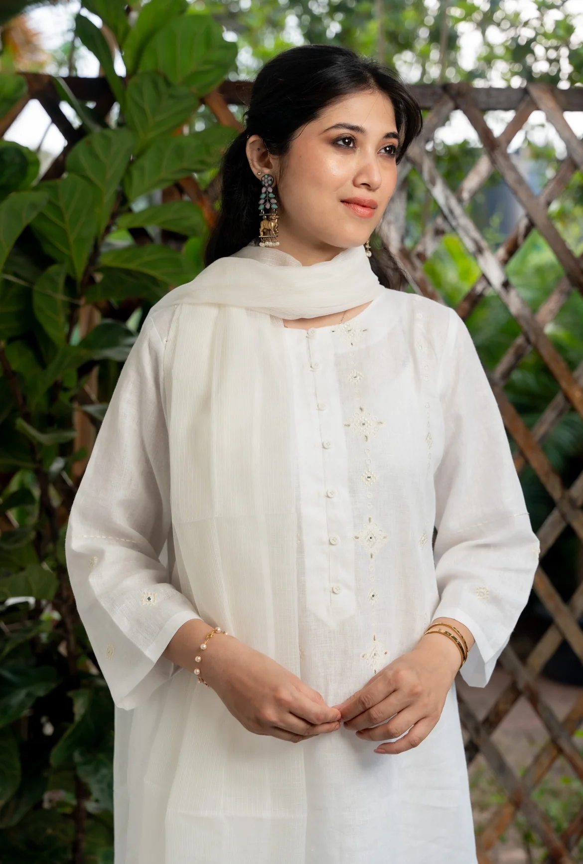 STAR WHITE LINEN SET - Image 2