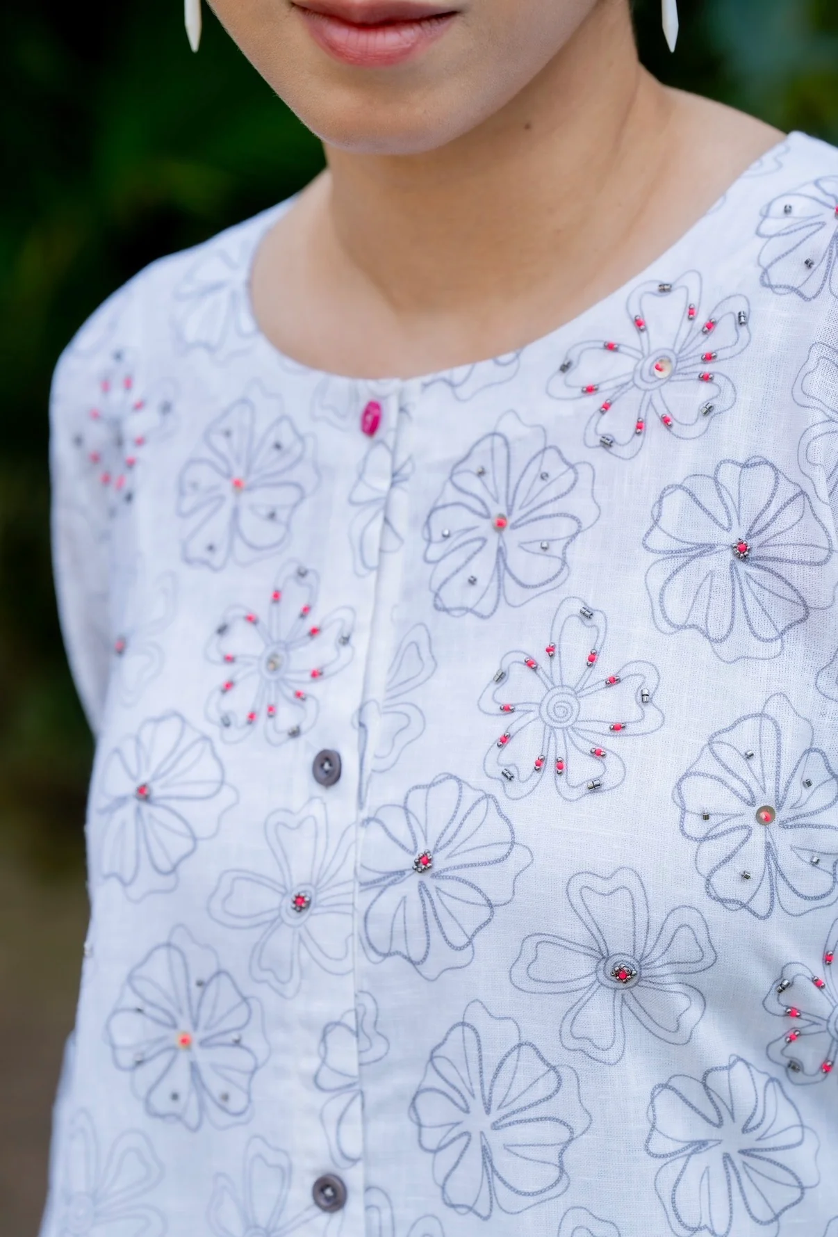 White Flower Pair - Image 4