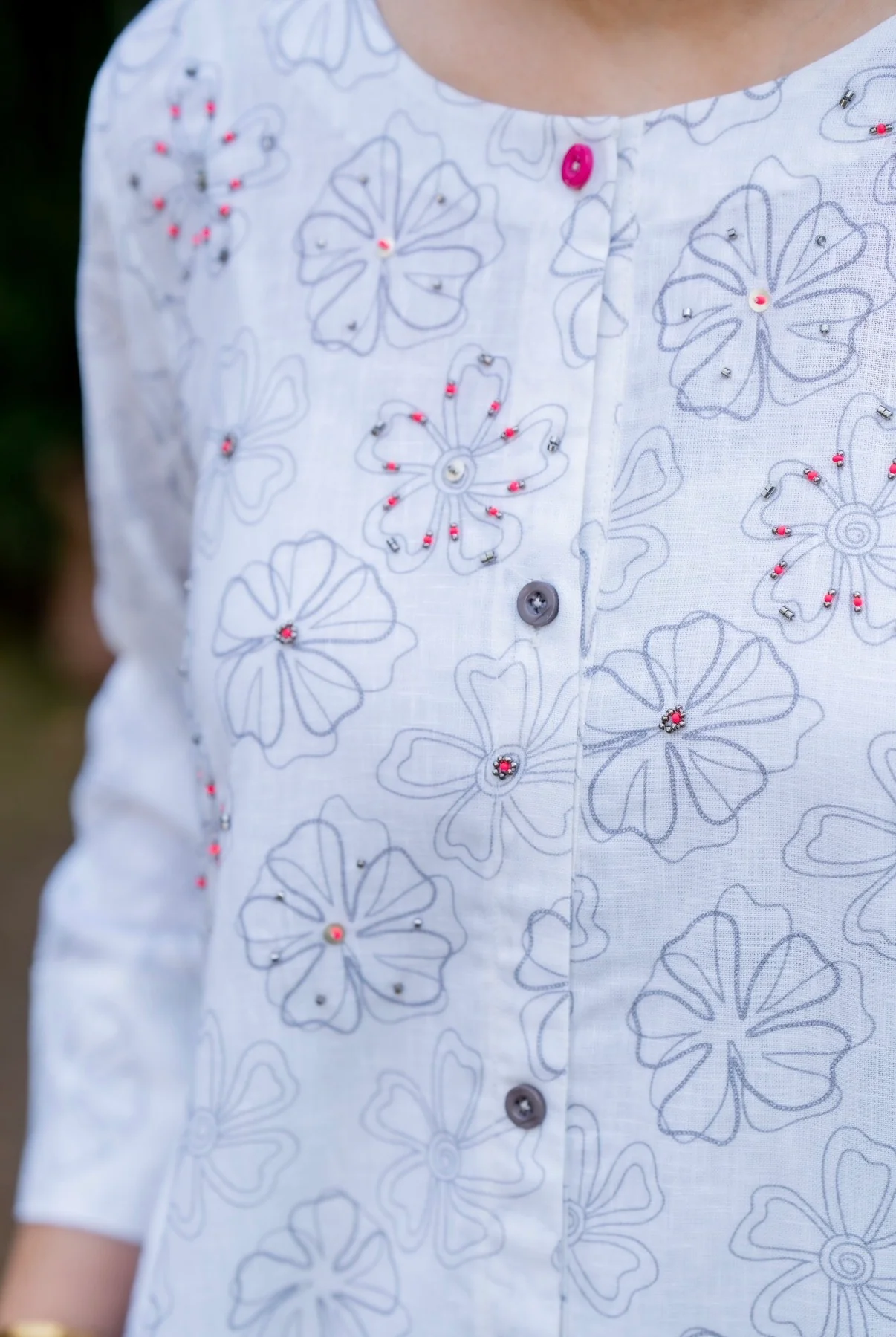 White Flower Pair - Image 6